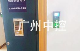 F18 門禁安裝現(xiàn)場